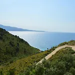 Apart Otel Mirror Ksamil - Zervo 3*