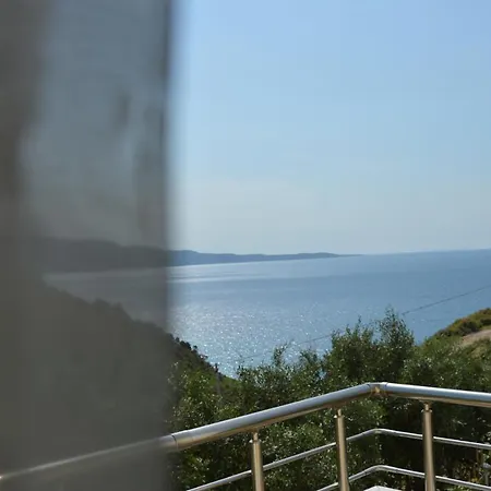 Lägenhetshotell Mirror Ksamil - Zervo 3*