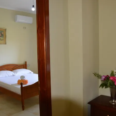Lägenhetshotell Mirror Ksamil - Zervo Sarandë