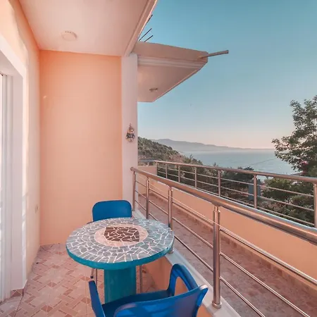 Mirror Ksamil - Zervo アパートホテル 3*