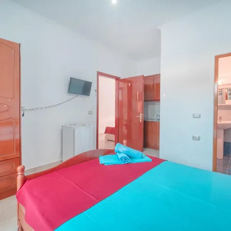 Mirror Ksamil - Zervo アパートホテル 3*