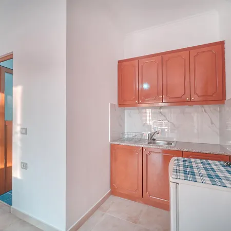 Mirror Ksamil - Zervo