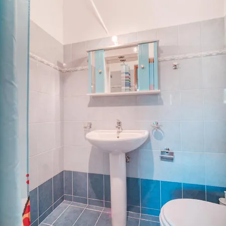 Mirror Ksamil - Zervo アパートホテル