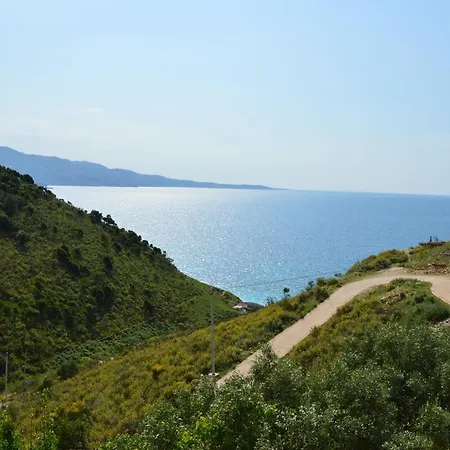 Aparthotel Mirror Ksamil - Zervo 3*