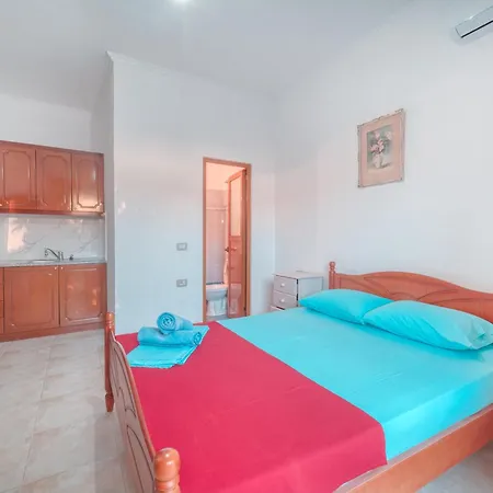 Aparthotel Mirror Ksamil - Zervo 3*