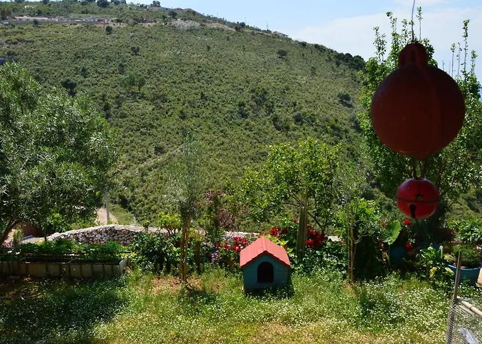 Mirror Ksamil - Zervo Aparthotel Sarandë