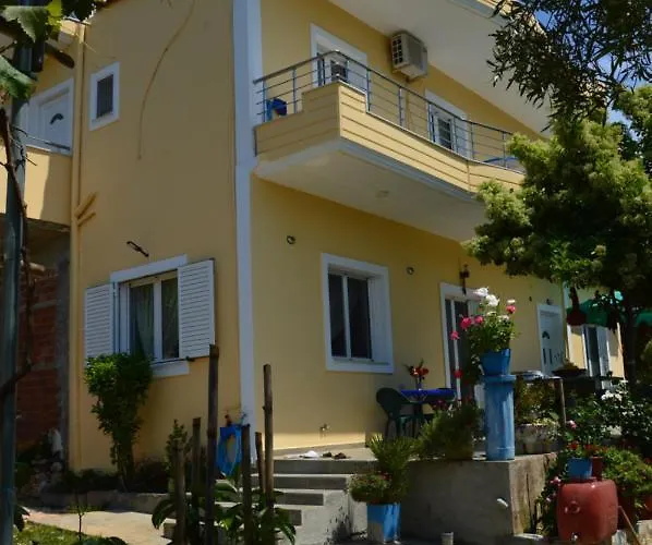 Mirror Ksamil - Zervo Aparthotel Sarandë