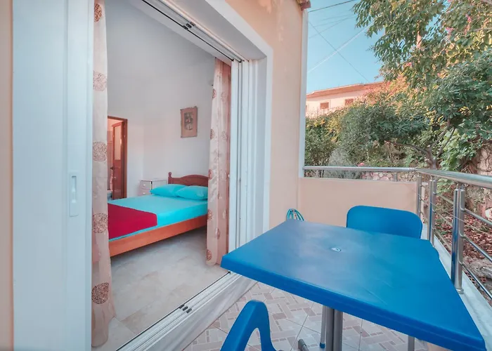 Aparthotel Mirror Ksamil - Zervo 3*