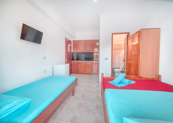 Mirror Ksamil - Zervo 3* Sarandë