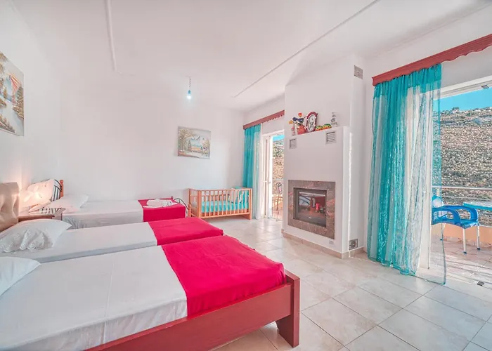 Mirror Ksamil - Zervo Aparthotel Sarandë